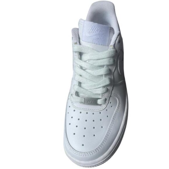 Nike Women's Air Force 1 '07 Sneakers US SIZE 6 - Picture 1 of 7